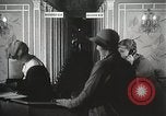 Immagine di Hoover e Roosevelt stili di capelli New York United States USA, 1932, secondo 29 filmato di repertorio 65675023915