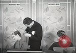 Immagine di Hoover e Roosevelt stili di capelli New York United States USA, 1932, secondo 41 filmato di repertorio 65675023915