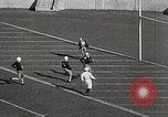 Immagine di Partita di calcio New Haven Connecticut USA, 1932, secondo 52 filmato di repertorio 65675023916