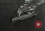 Immagine di Coast Guard perseguire bootlegger in divieto Long Island New York USA, 1933, secondo 10 filmato di repertorio 65675023920