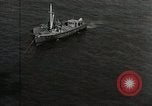 Immagine di Coast Guard perseguire bootlegger in divieto Long Island New York USA, 1933, secondo 18 filmato di repertorio 65675023920