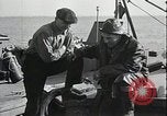 Immagine di Coast Guard perseguire bootlegger in divieto Long Island New York USA, 1933, secondo 37 filmato di repertorio 65675023920