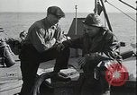Immagine di Coast Guard perseguire bootlegger in divieto Long Island New York USA, 1933, secondo 43 filmato di repertorio 65675023920