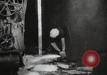 Immagine di Divieto brewery distrutto Chicago Illinois USA, 1932, secondo 17 filmato di repertorio 65675023921