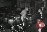 Immagine di Divieto brewery distrutto Chicago Illinois USA, 1932, secondo 22 filmato di repertorio 65675023921