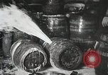 Immagine di Divieto brewery distrutto Chicago Illinois USA, 1932, secondo 41 filmato di repertorio 65675023921