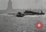 Immagine di Capitano W V Gronau New York United States USA, 1930, secondo 35 filmato di repertorio 65675023924