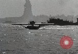 Immagine di Capitano W V Gronau New York United States USA, 1930, secondo 36 filmato di repertorio 65675023924