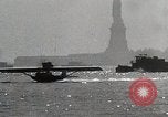 Immagine di Capitano W V Gronau New York United States USA, 1930, secondo 39 filmato di repertorio 65675023924