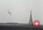 Standbild Flugzeugabsturz Chicago Illinois USA, 1930, aus Sekunde 14 historischem Filmmaterial Videoclip 65675023931