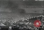 Standbild Flugzeugabsturz Chicago Illinois USA, 1930, aus Sekunde 30 historischem Filmmaterial Videoclip 65675023931