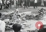 Standbild Flugzeugabsturz Chicago Illinois USA, 1930, aus Sekunde 46 historischem Filmmaterial Videoclip 65675023931