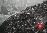 Standbild Alpine Auto Classic Race Klausen Pass Schweiz, 1930, aus Sekunde 14 historischem Filmmaterial Videoclip 65675023934
