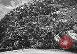 Standbild Alpine Auto Classic Race Klausen Pass Schweiz, 1930, aus Sekunde 16 historischem Filmmaterial Videoclip 65675023934