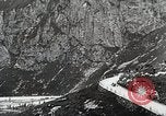 Standbild Alpine Auto Classic Race Klausen Pass Schweiz, 1930, aus Sekunde 30 historischem Filmmaterial Videoclip 65675023934