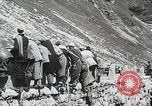 Standbild Alpine Auto Classic Race Klausen Pass Schweiz, 1930, aus Sekunde 52 historischem Filmmaterial Videoclip 65675023934