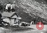 Standbild Alpine Auto Classic Race Klausen Pass Schweiz, 1930, aus Sekunde 56 historischem Filmmaterial Videoclip 65675023934