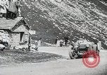 Standbild Alpine Auto Classic Race Klausen Pass Schweiz, 1930, aus Sekunde 57 historischem Filmmaterial Videoclip 65675023934