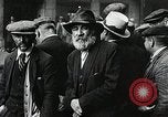 Standbild Franziskaner New York United States USA, 1930, aus Sekunde 37 historischem Filmmaterial Videoclip 65675023936