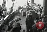Immagine di Le guardie costiere New York United States USA, 1930, secondo 44 filmato di repertorio 65675023943