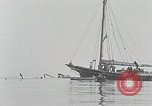 Standbild Schiffsrumpf des Schiffes Victoria Sandy Hook New Jersey USA, 1930, aus Sekunde 26 historischem Filmmaterial Videoclip 65675023944