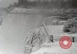 Standbild Wasserfall Niagara Falls New York USA, 1931, aus Sekunde 12 historischem Filmmaterial Videoclip 65675023946