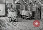 Image les méthodes d'exploitation minière United States USA, 1927, de la seconde 62 séquences d'archives historiques vidéo 65675023954