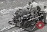 Image largage préparatifs United States USA, 1967, de la seconde 17 séquences d'archives historiques vidéo 65675023964