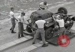 Image largage préparatifs United States USA, 1967, de la seconde 26 séquences d'archives historiques vidéo 65675023964