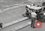 Image largage préparatifs United States USA, 1967, de la seconde 34 séquences d'archives historiques vidéo 65675023964