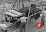 Image largage préparatifs United States USA, 1967, de la seconde 48 séquences d'archives historiques vidéo 65675023964