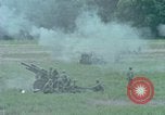Immagine di M115 Campo obice 8 pollice (trainato) United States USA, 1965, secondo 28 filmato di repertorio 65675023971