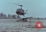 Standbild Field Artillery Waffen United States USA, 1965, aus Sekunde 29 historischem Filmmaterial Videoclip 65675023972