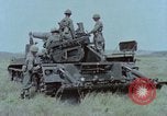 Standbild Field Artillery Waffen United States USA, 1965, aus Sekunde 58 historischem Filmmaterial Videoclip 65675023972