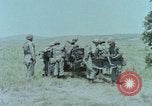 Standbild M101A1 howitzer United States USA, 1965, aus Sekunde 20 historischem Filmmaterial Videoclip 65675023973