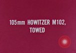 Standbild M102 howitzer United States USA, 1965, aus Sekunde 8 historischem Filmmaterial Videoclip 65675023974