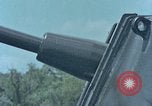 Standbild M108 howitzer United States USA, 1965, aus Sekunde 23 historischem Filmmaterial Videoclip 65675023975