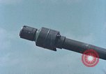 Standbild M108 howitzer United States USA, 1965, aus Sekunde 31 historischem Filmmaterial Videoclip 65675023975