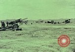 Image M114A1 obusier remorqué United States USA, 1965, de la seconde 10 séquences d'archives historiques vidéo 65675023976