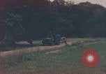 Image M114A1 obusier remorqué United States USA, 1965, de la seconde 24 séquences d'archives historiques vidéo 65675023976