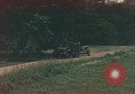 Image M114A1 obusier remorqué United States USA, 1965, de la seconde 26 séquences d'archives historiques vidéo 65675023976
