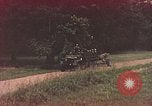 Image M114A1 obusier remorqué United States USA, 1965, de la seconde 28 séquences d'archives historiques vidéo 65675023976