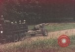 Image M114A1 obusier remorqué United States USA, 1965, de la seconde 35 séquences d'archives historiques vidéo 65675023976