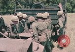 Image M114A1 obusier remorqué United States USA, 1965, de la seconde 44 séquences d'archives historiques vidéo 65675023976