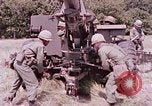 Image M114A1 obusier remorqué United States USA, 1965, de la seconde 59 séquences d'archives historiques vidéo 65675023976