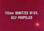 Standbild M108 self-propelled howitzer United States USA, 1965, aus Sekunde 5 historischem Filmmaterial Videoclip 65675023977