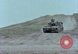 Standbild M108 self-propelled howitzer United States USA, 1965, aus Sekunde 12 historischem Filmmaterial Videoclip 65675023977
