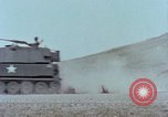 Standbild M108 self-propelled howitzer United States USA, 1965, aus Sekunde 15 historischem Filmmaterial Videoclip 65675023977