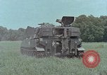 Standbild M108 self-propelled howitzer United States USA, 1965, aus Sekunde 21 historischem Filmmaterial Videoclip 65675023977