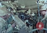 Standbild M108 self-propelled howitzer United States USA, 1965, aus Sekunde 51 historischem Filmmaterial Videoclip 65675023977